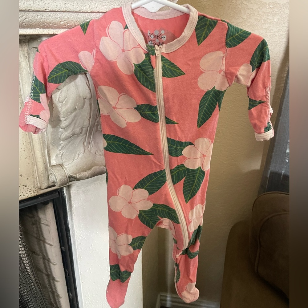 KicKee Pants Zip Onesie 0-3 months